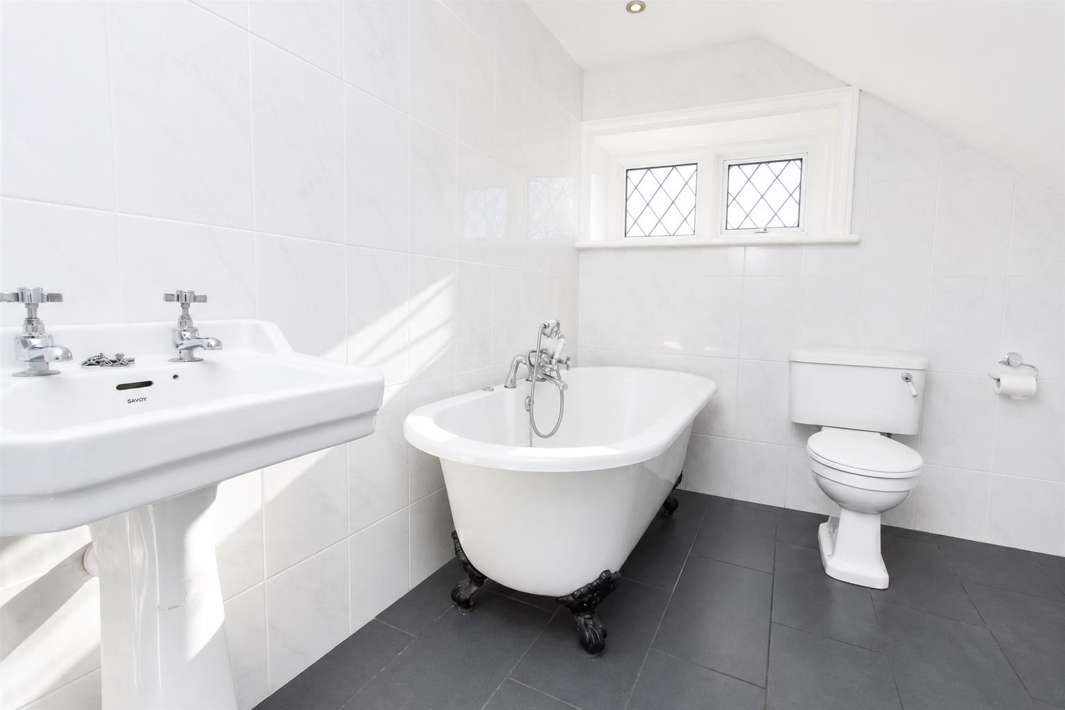 Woodcote Grove Road, Coulsdon
